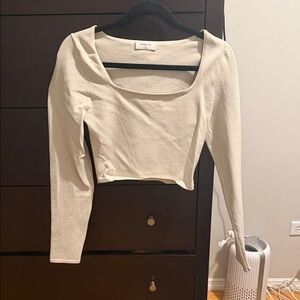 Aritzia Cream Long Sleeve Crop Top Babaton